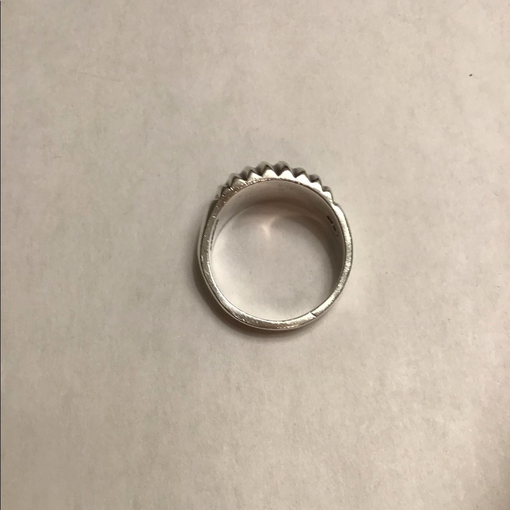 Ring - Picture 4 of 4